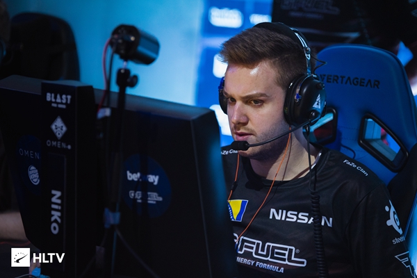 伤病令轮换 伤病令轮换