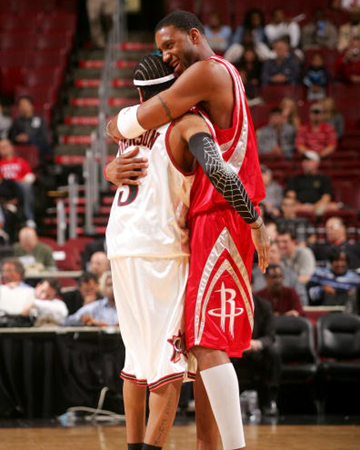 但它强调的 但它强调的